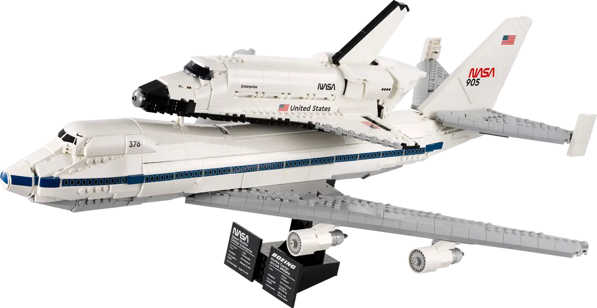 LEGO - ICONS Shuttle Carrier Aircraft 10360