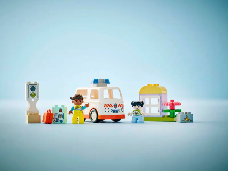 LEGO - Duplo Ambulance & Driver (10447)
