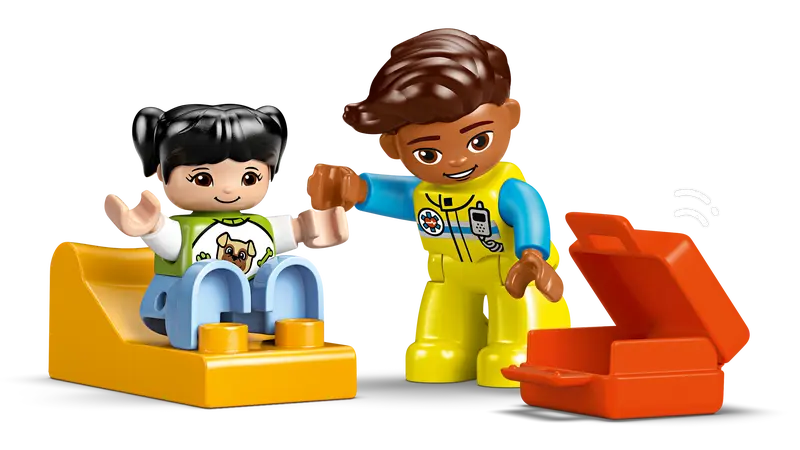LEGO - Duplo Ambulance & Driver (10447)