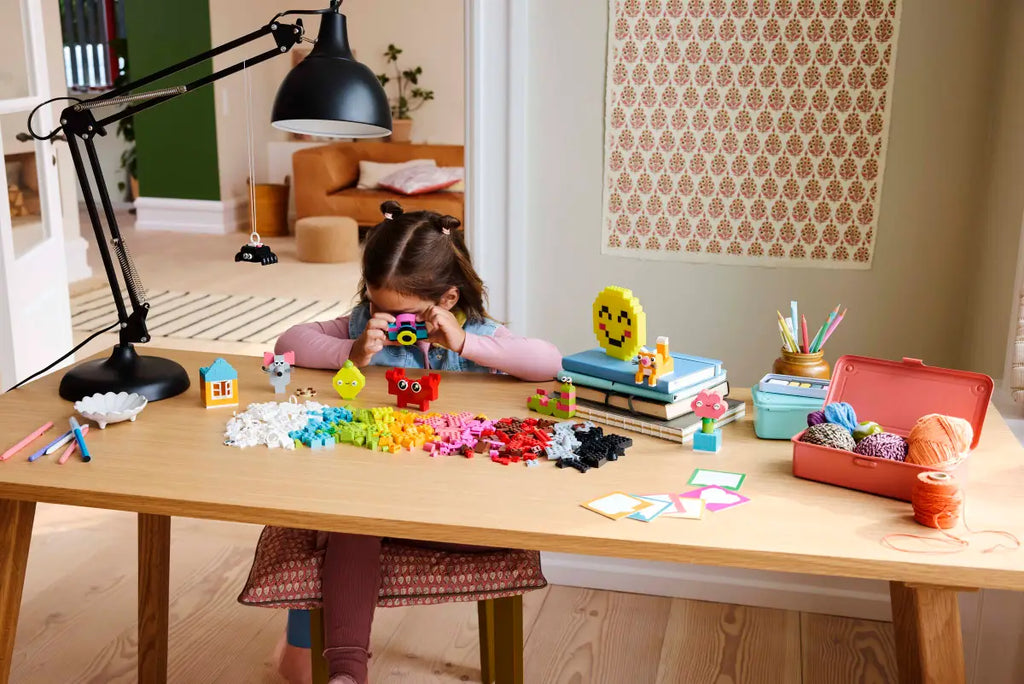 LEGO - Creative Happy Box 11042