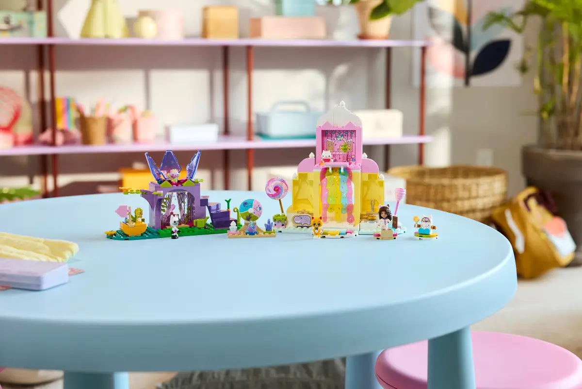 LEGO - Gabbys Dollhouse Sweet Treat Mountain and Kitty Garden 11205