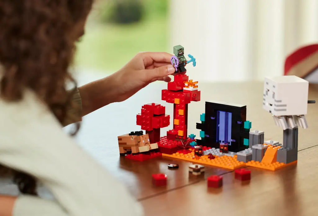 LEGO - Minecraft The Nether Portal Ambush 21255