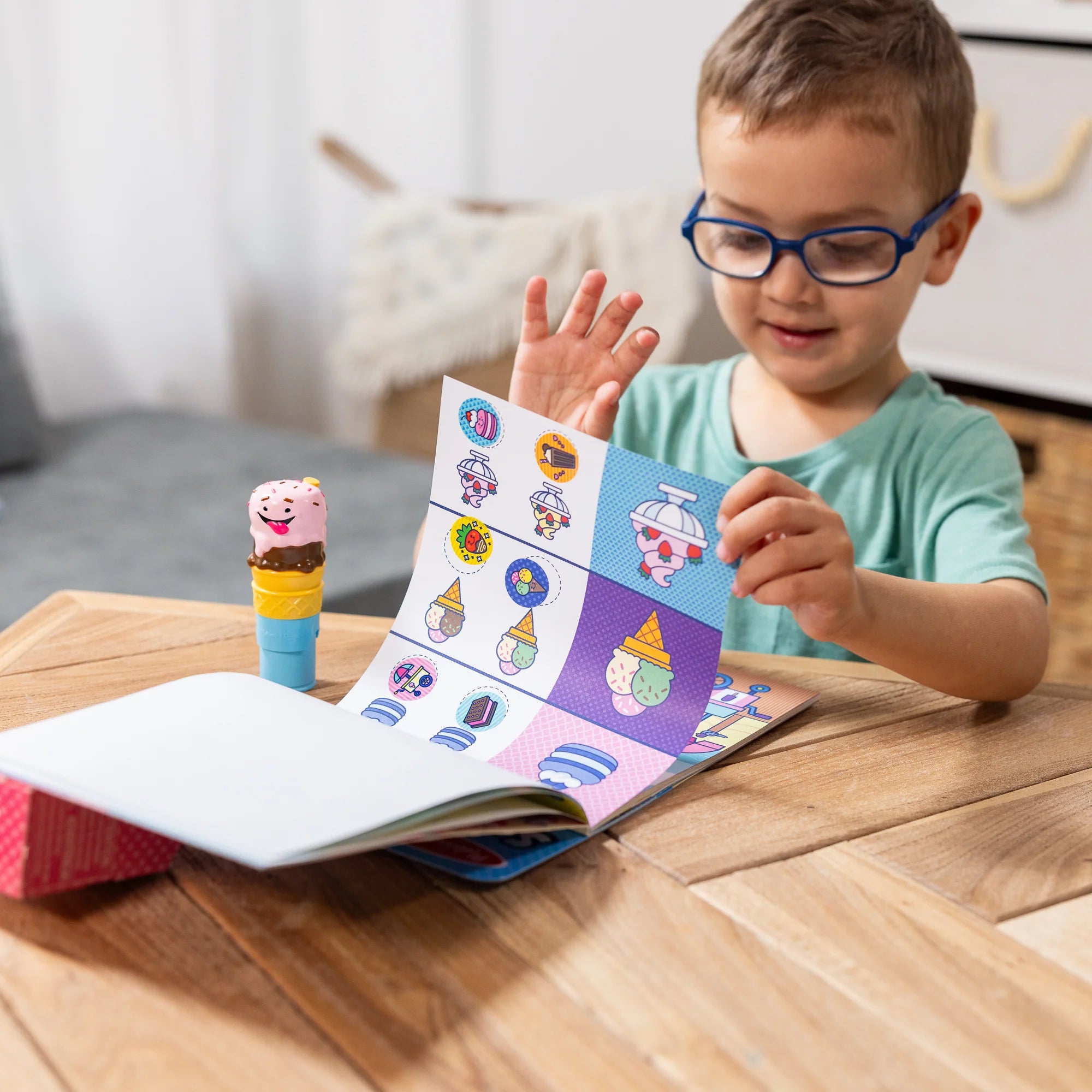 Melissa & Doug - Sticker WOW! Ice Cream