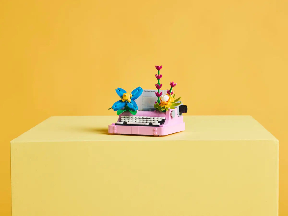 LEGO - Creator Typewriter with Flowers 31169