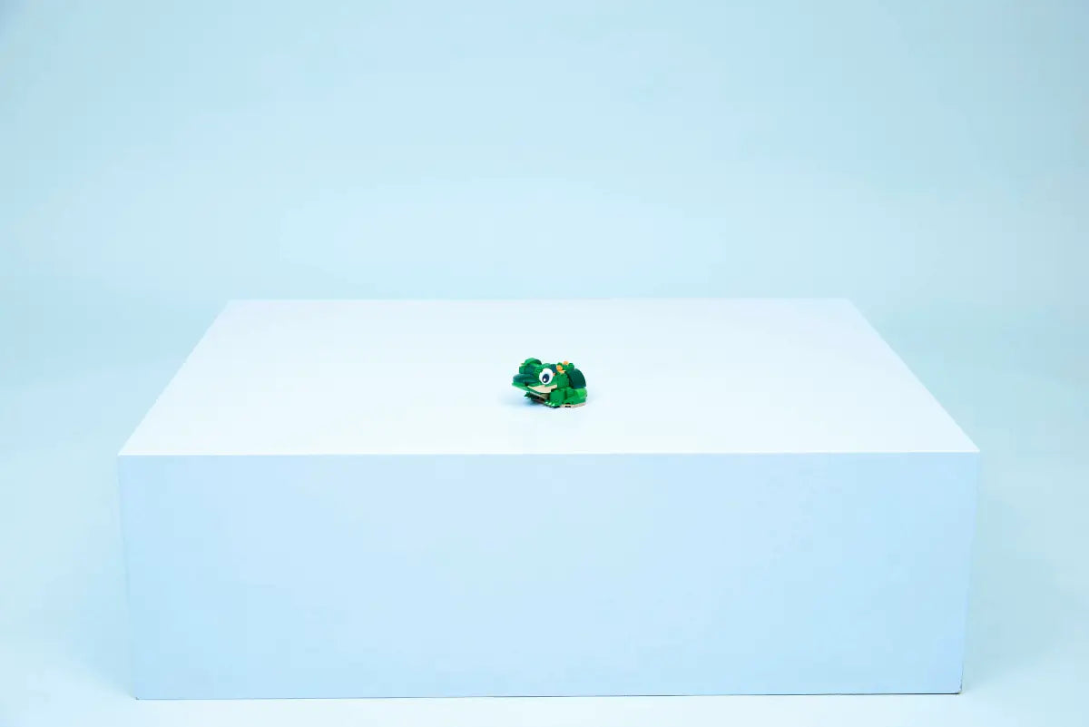 LEGO - Creator Turtle with a Waterlily 31377