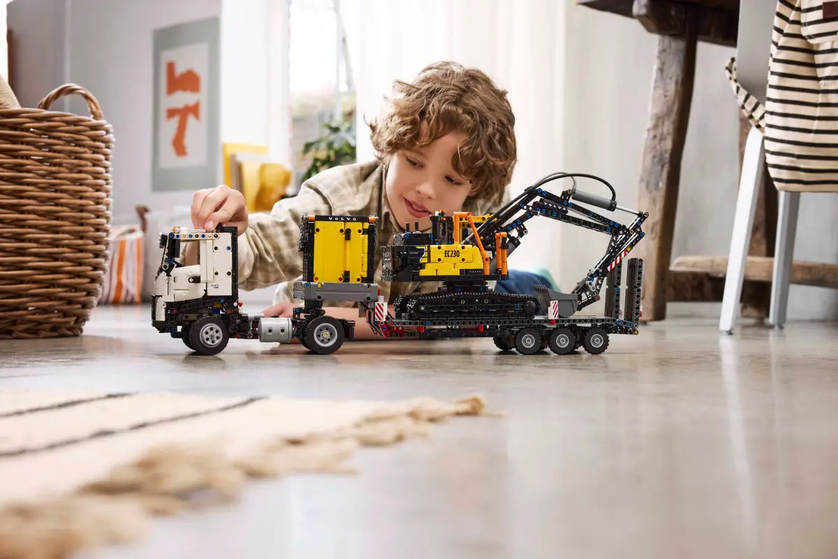 LEGO - Technic Volvo FMX Truck 42175