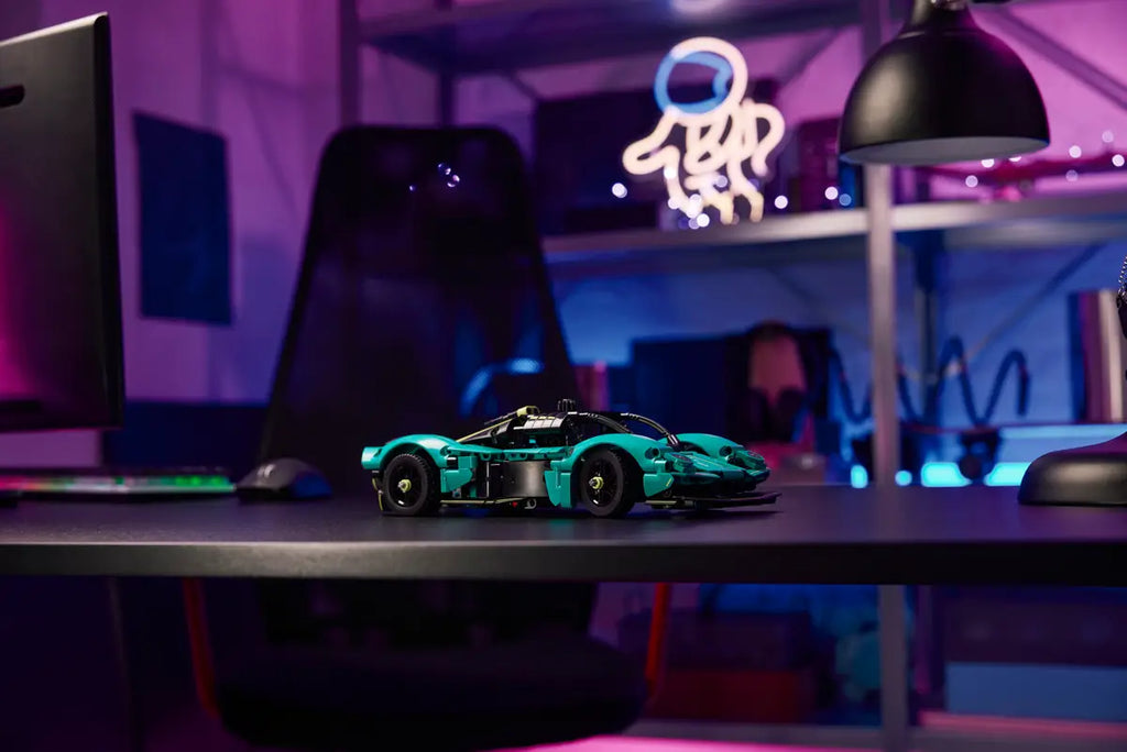 LEGO - Technic Aston Martin Valkyrie 42208