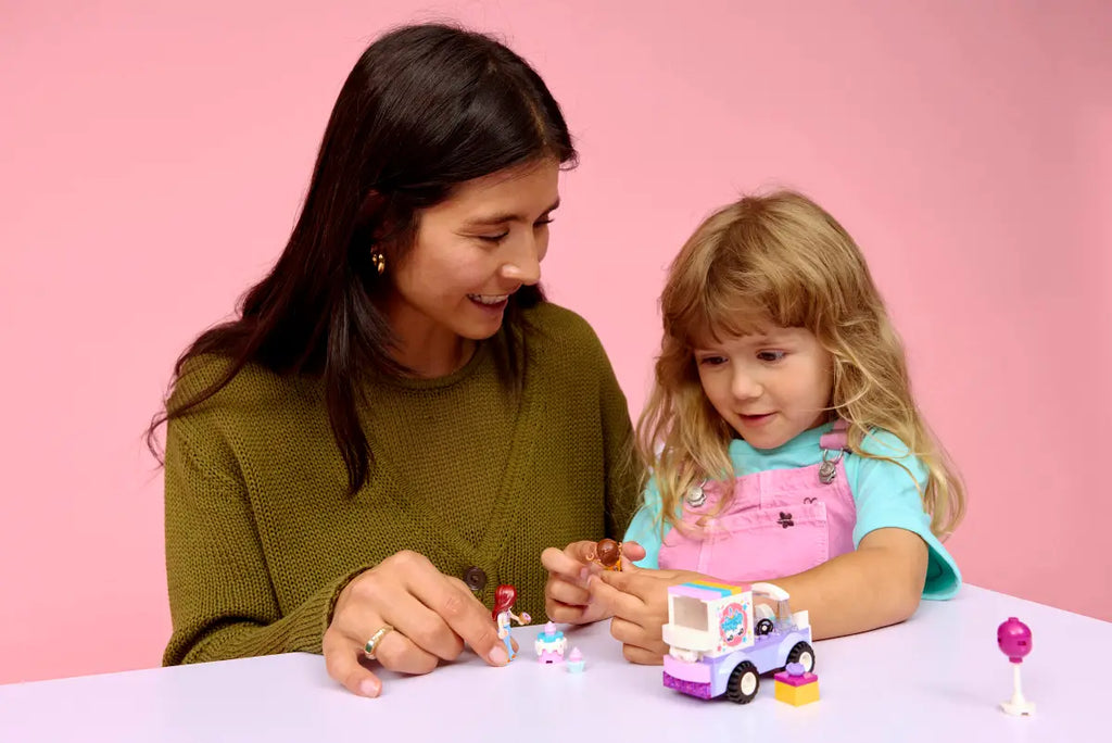 LEGO - Friends Unicorn Cake Delivery Car 42675