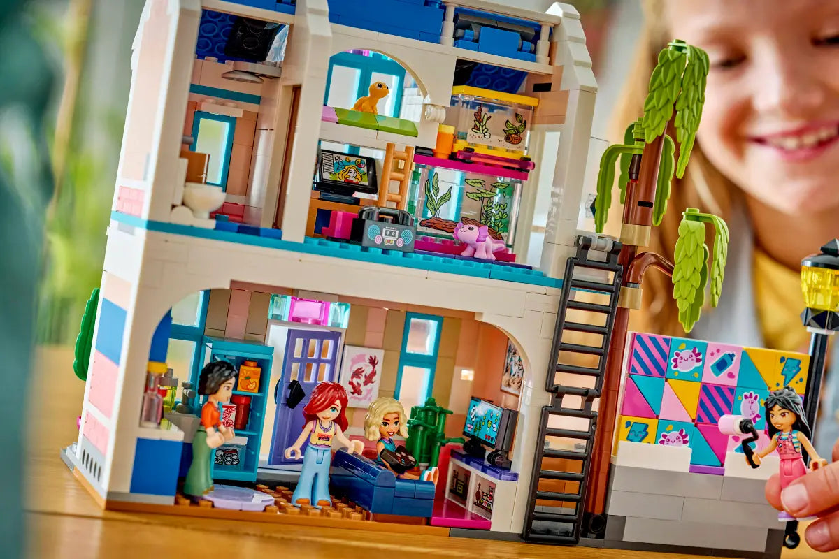LEGO - Friends Liann's Family House 42687