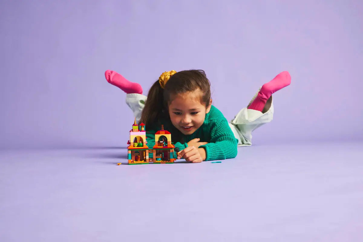 LEGO - Disney Encanto Mini House 43261