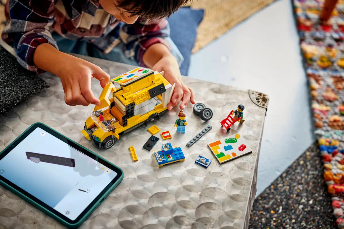 LEGO - City The LEGO Van 60500