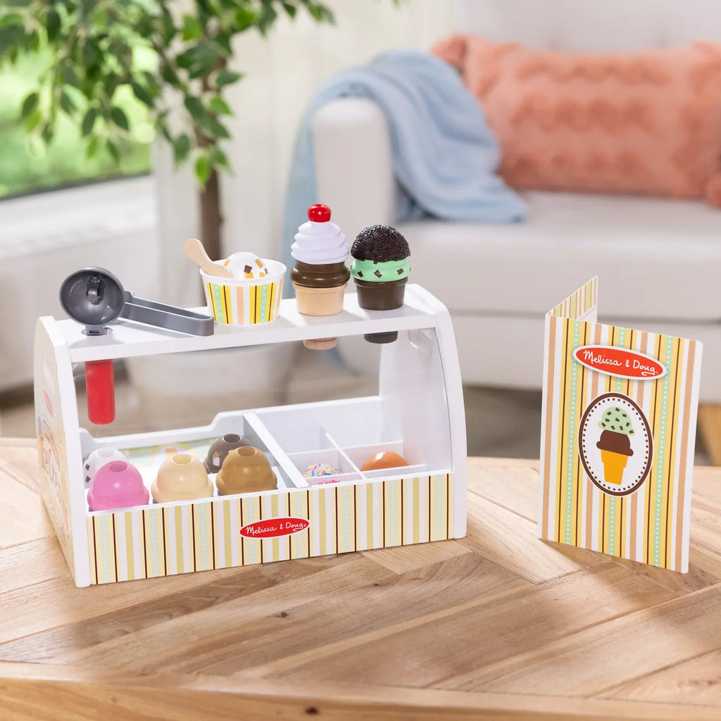 Melissa & Doug - Scoop & Serve Ice Cream Counter