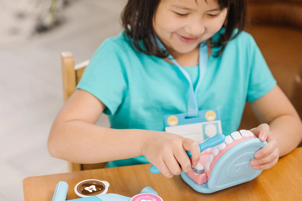 Melissa and Doug - Super Smile Dentist Play Set