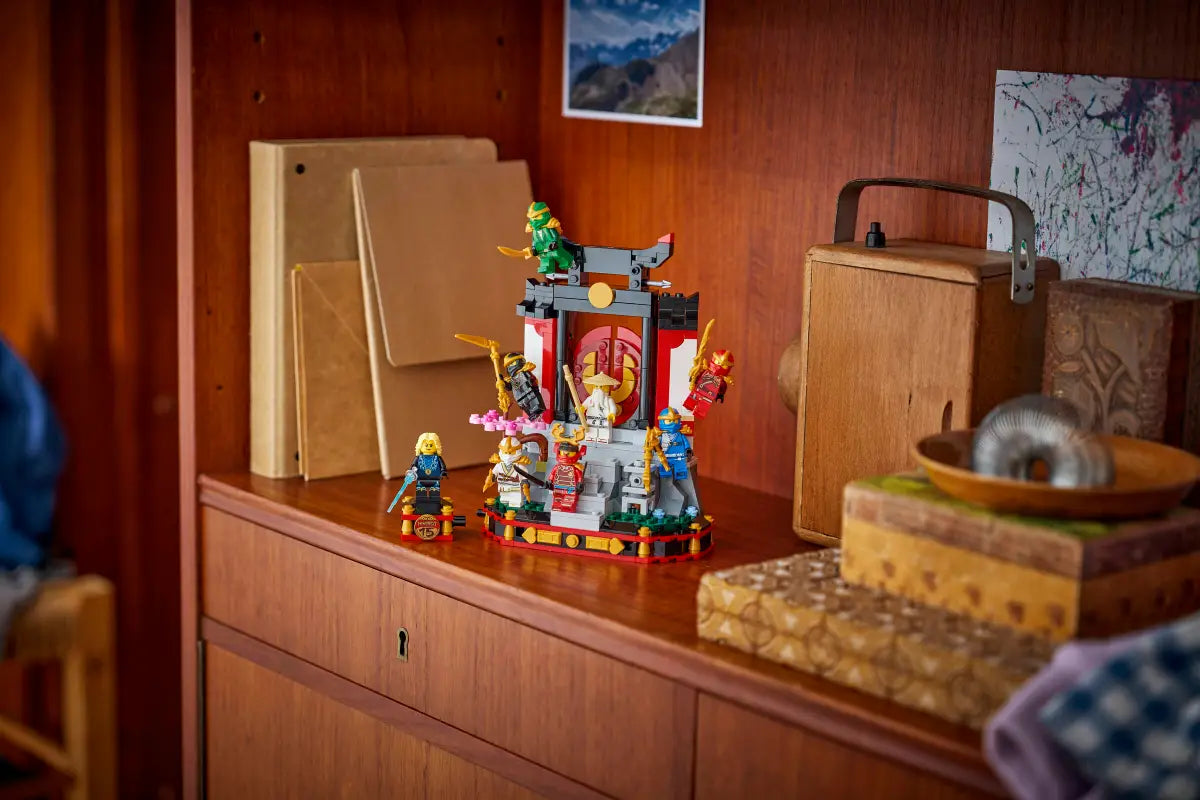 LEGO - Ninjago Character Display 15th Anniversary 71866