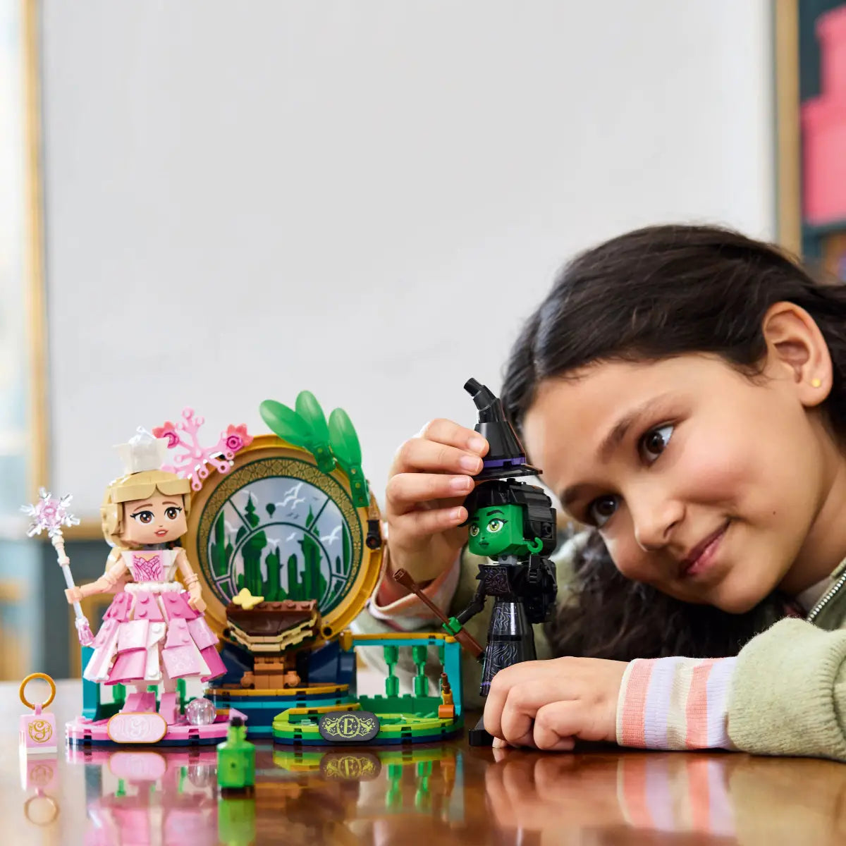 LEGO - Wicked Elphaba & Glinda Figures 75682
