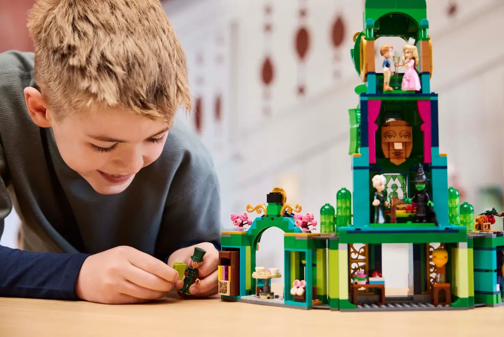 LEGO - Wicked Welcome to Emerald City 75684