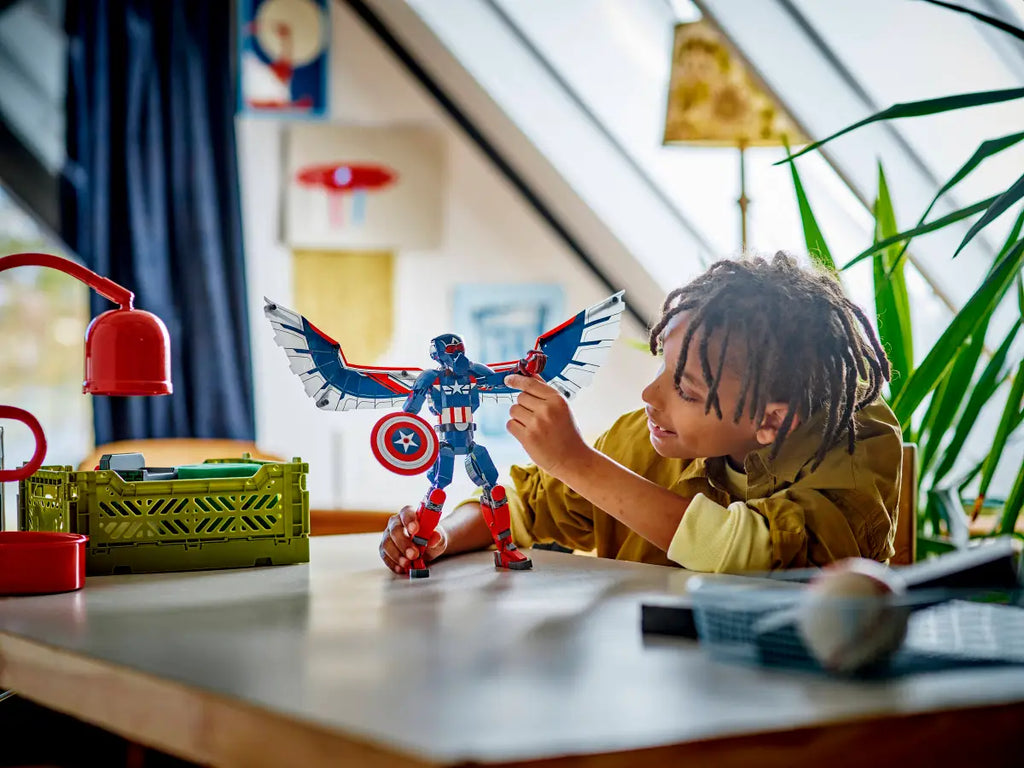 LEGO - New Captain America Construction Figure 76296