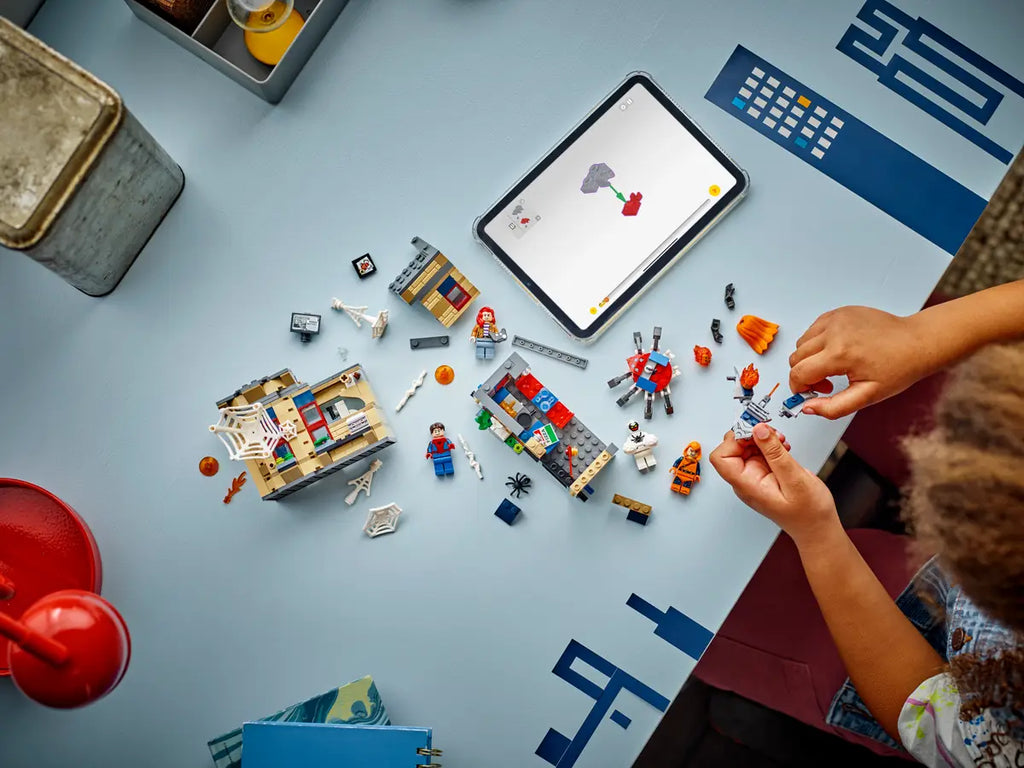 LEGO - Marvel Peter Parkers Apartment 76317
