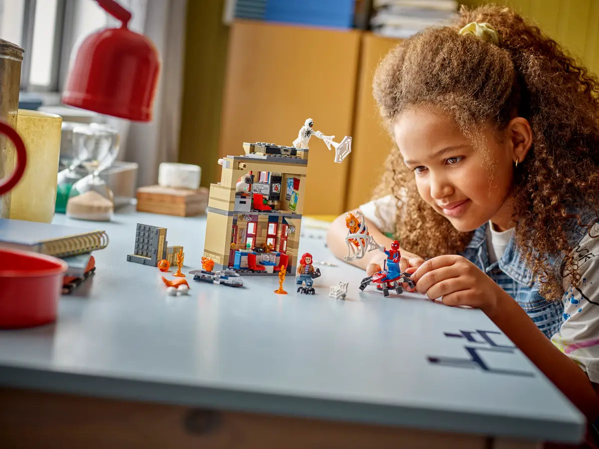LEGO - Spider-Verse: Miles Morales vs. The Spot 76311