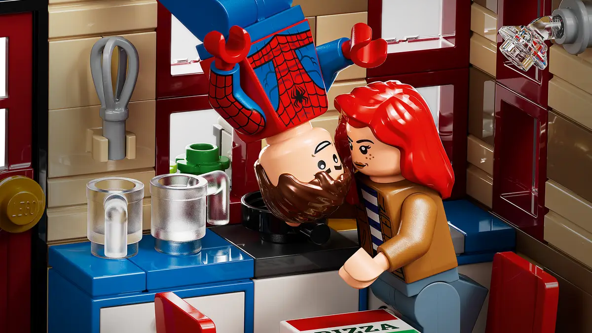 LEGO - Marvel Peter Parkers Apartment 76317