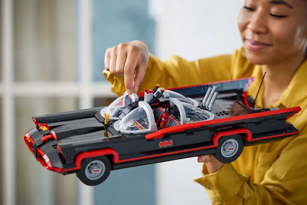 LEGO - Batman The Classic TV Series Batmobile 76328