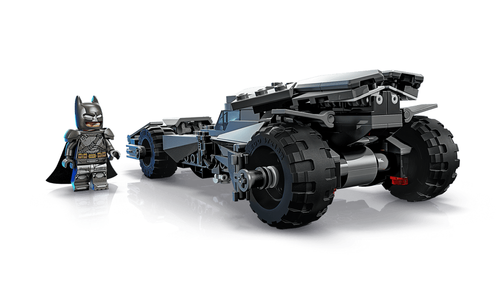 LEGO - Batman vs Superman Batmobile 76331