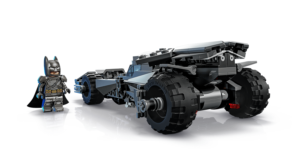 LEGO - Batman vs Superman Batmobile 76331