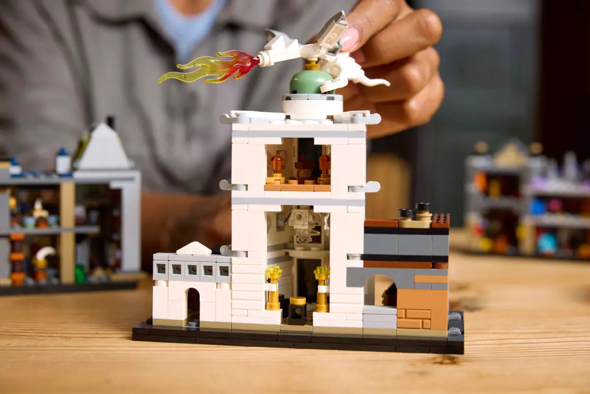 LEGO - Harry Potter Diagon Alley Wizarding Shops 76444
