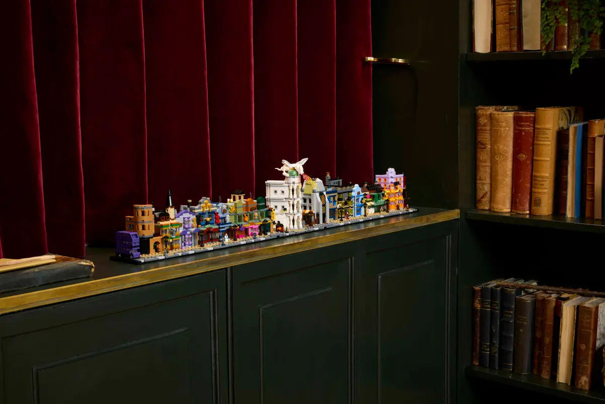 LEGO - Harry Potter Diagon Alley Wizarding Shops 76444