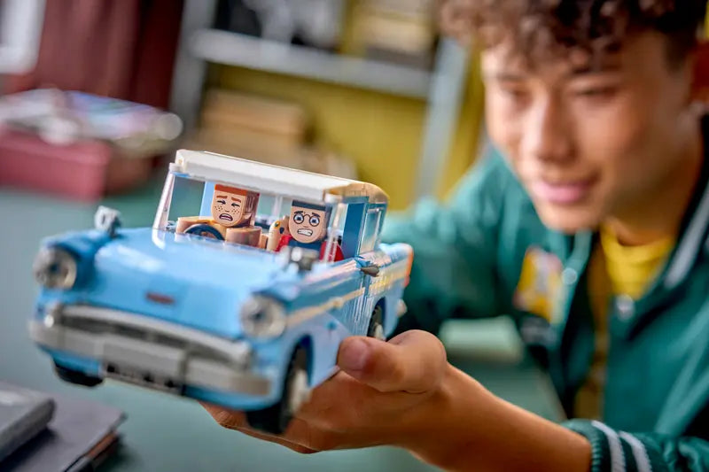 LEGO - Harry Potter Enchanting Flying Ford Anglia 76470
