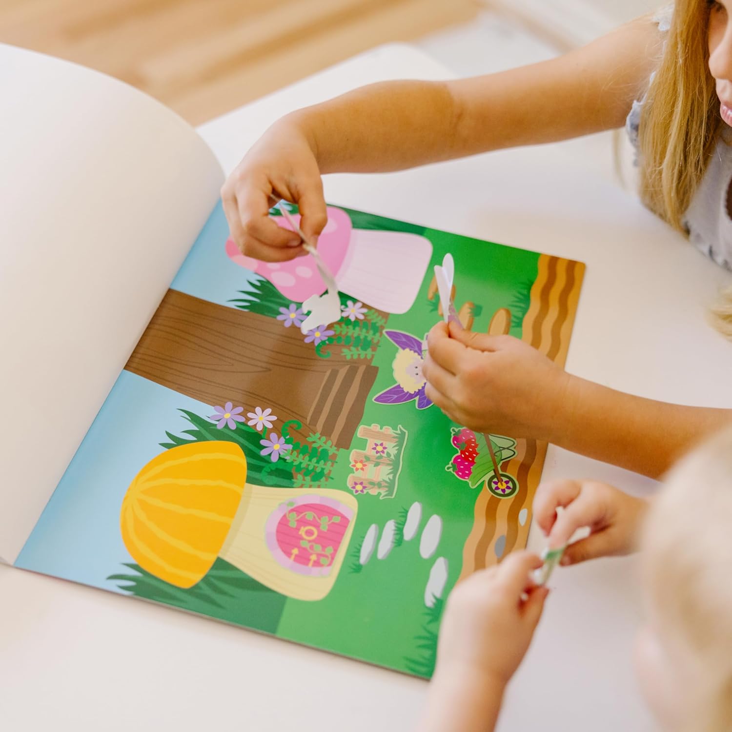 Melissa & Doug - Reusable Sticker Pad - Fairies