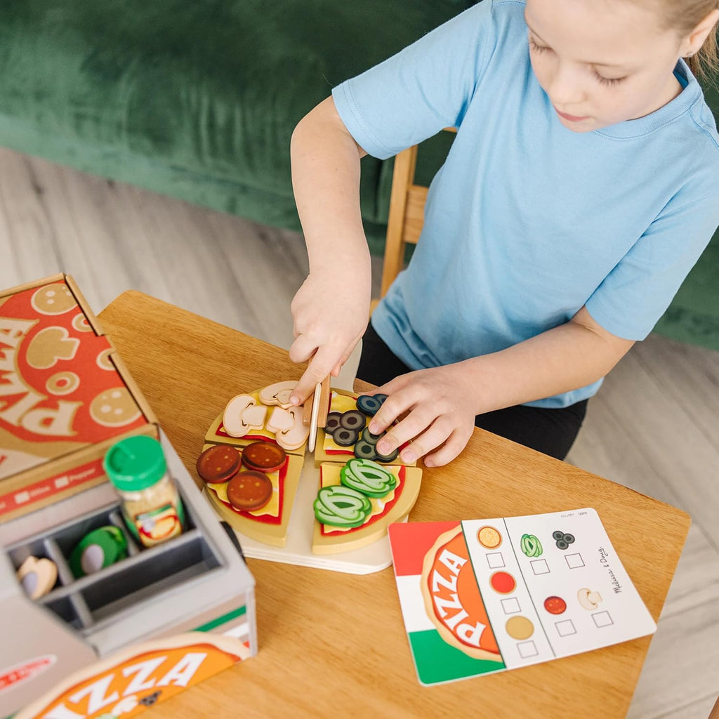 Melissa & Doug - Top & Bake Pizza Counter