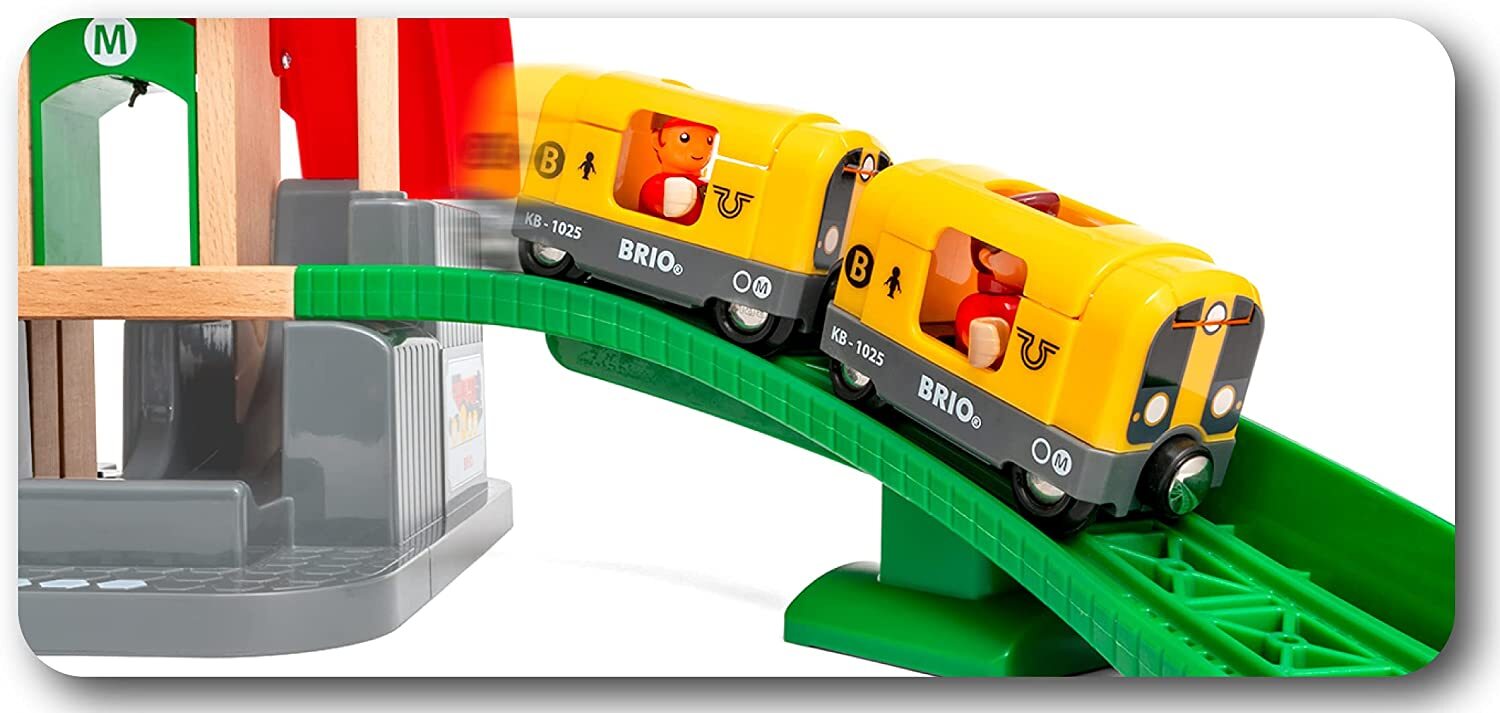 BRIO - Central Station Set 37 pieces