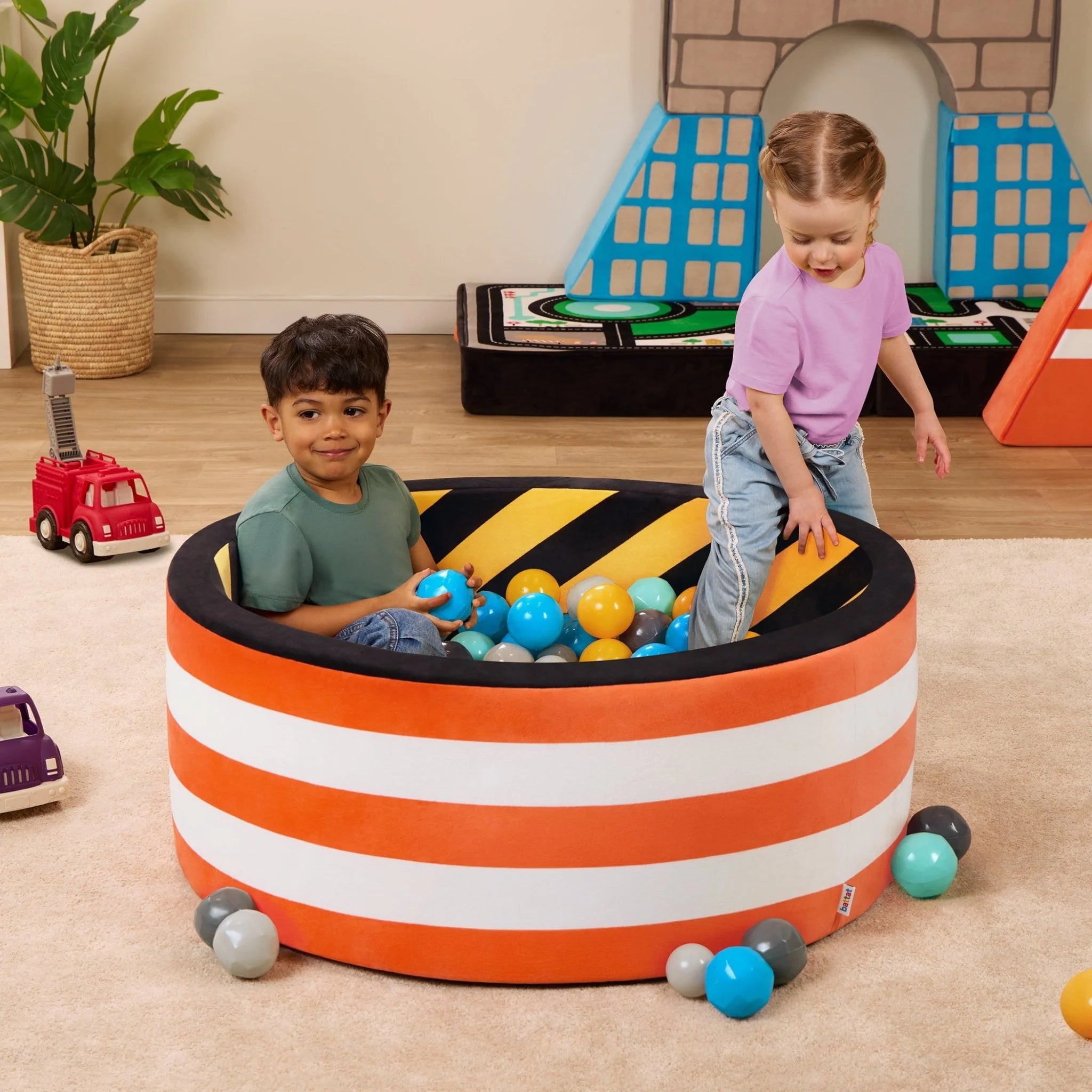 Battat - Hop In Ball Pit™ | Build City™