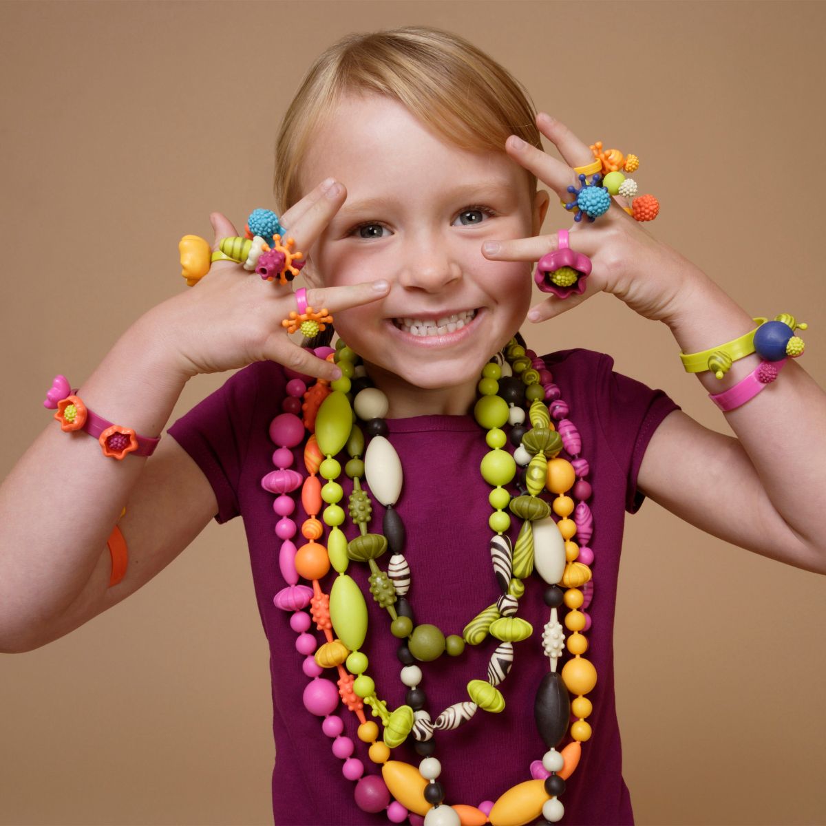 Toy jewellery kit