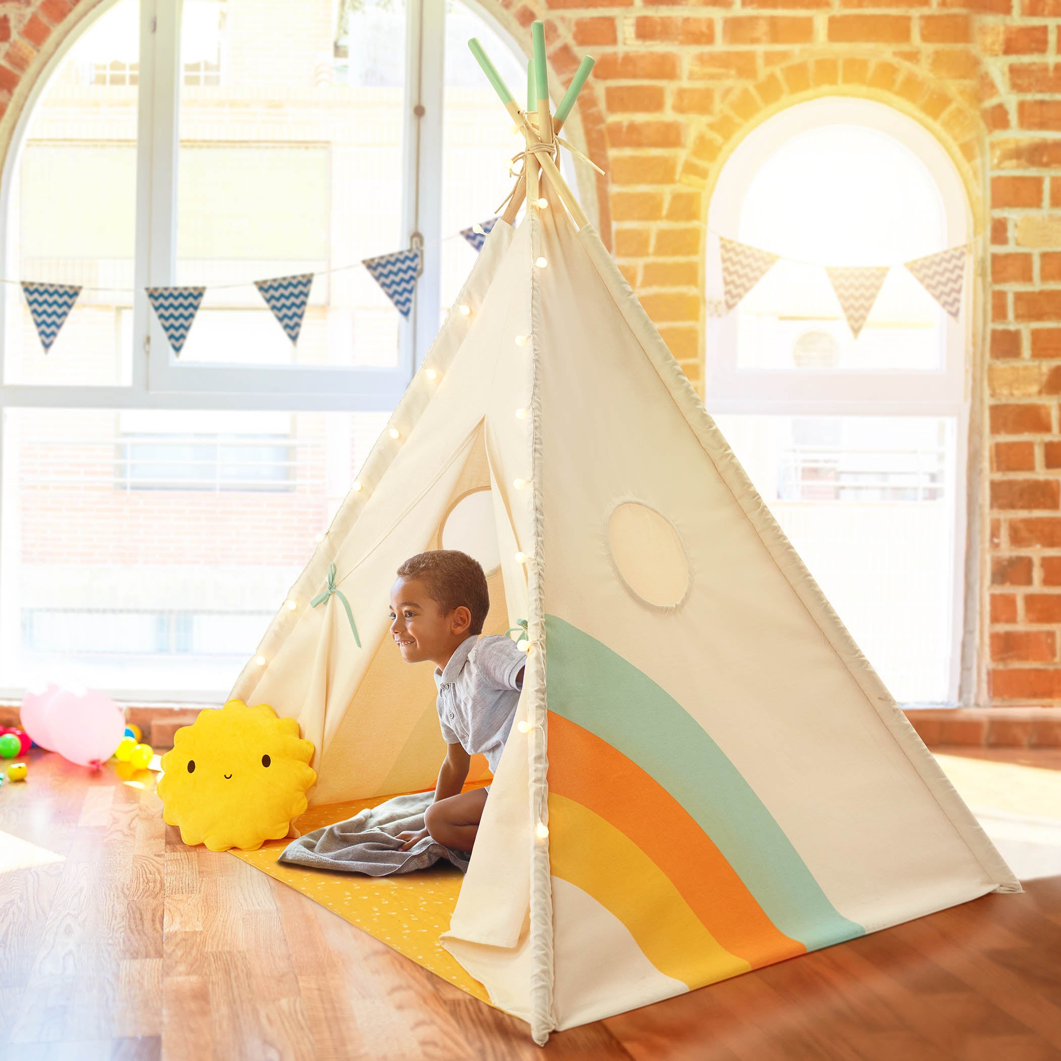 Happy Hideaway tent