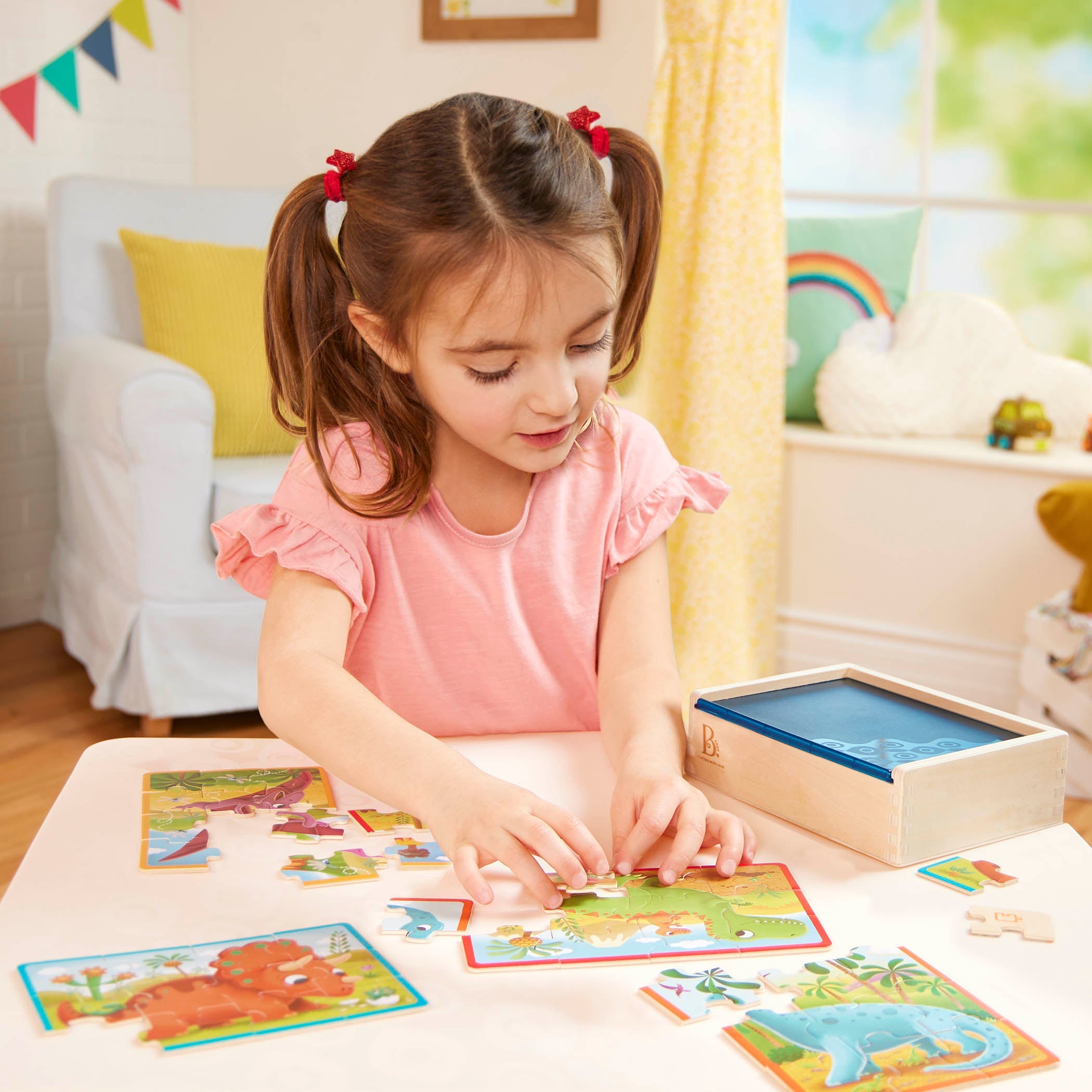 Dinosaur jigsaw puzzles.