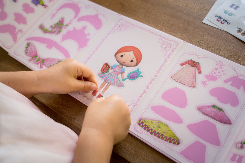 Djeco - Miss Lilyruby Tinyly Removable Stickers Set