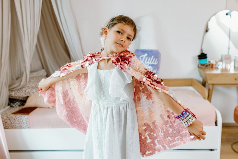 Great Pretenders - 5th Avenue Pink Pailette Cape Size 4-6