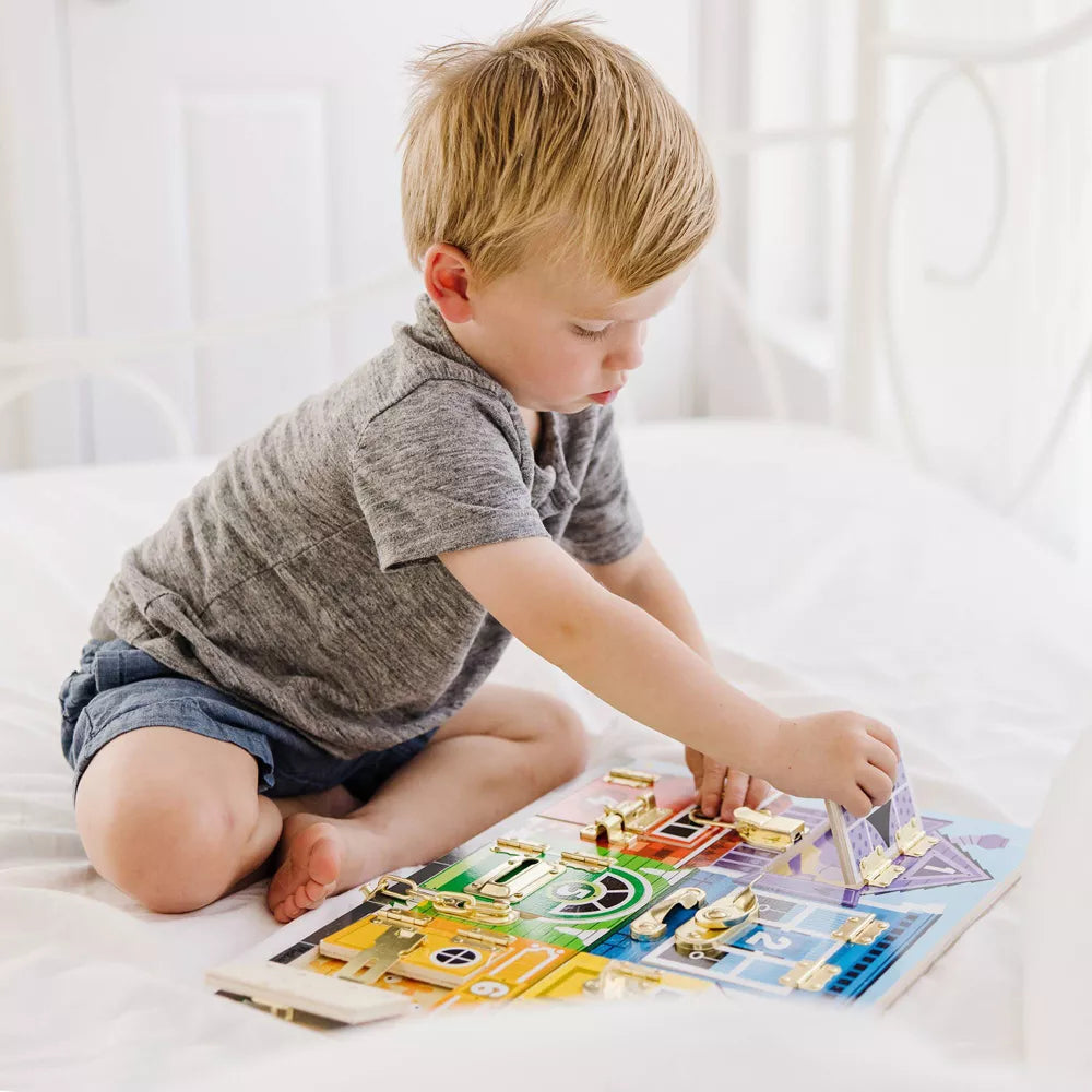 Melissa & Doug - Latches Board