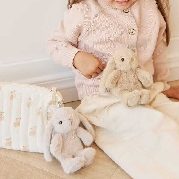 Snuggle Bunnies - Penelope Keyring Beige