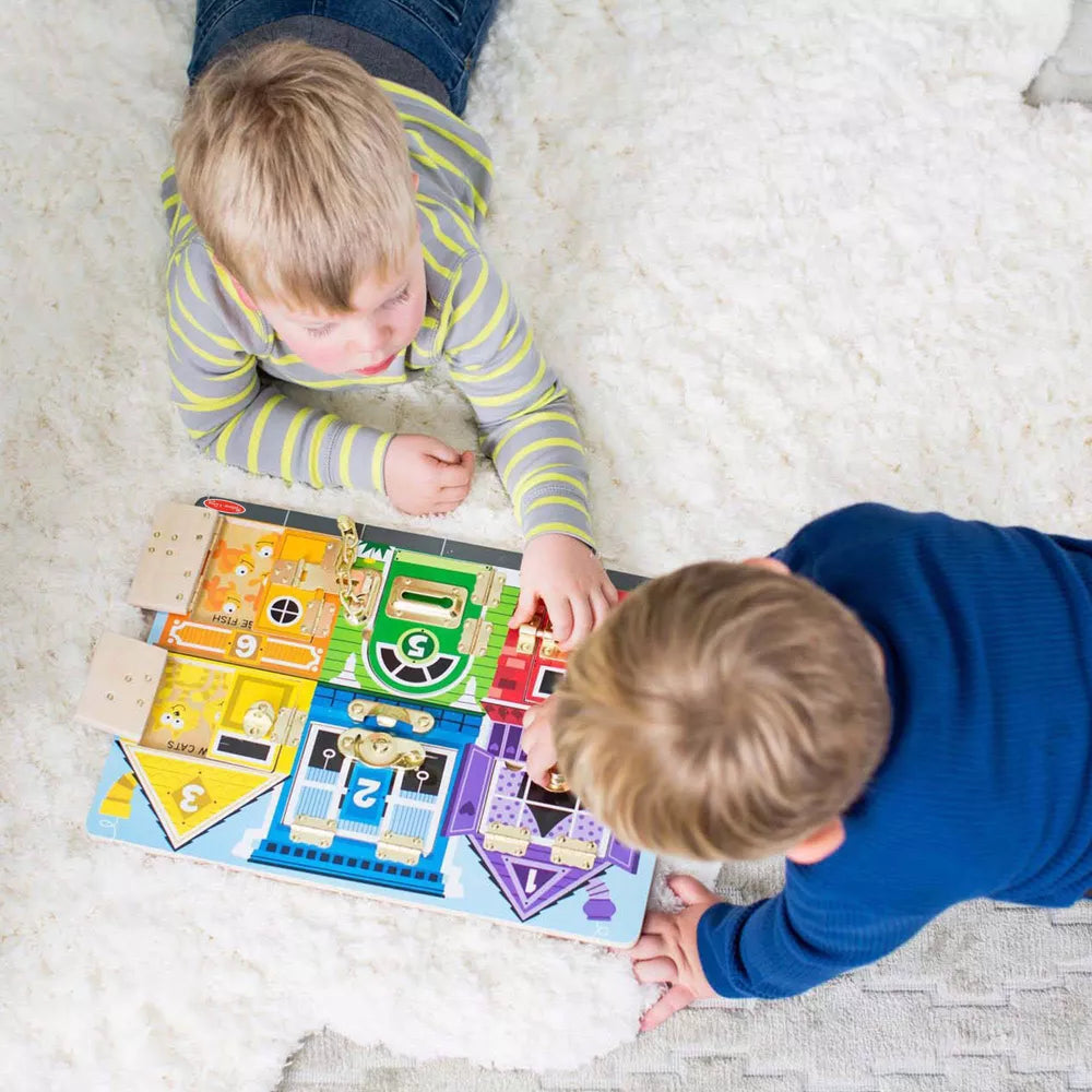 Melissa & Doug - Latches Board