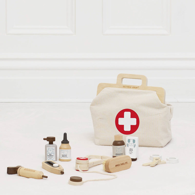 Le Toy Van - Animal Vet Care Set