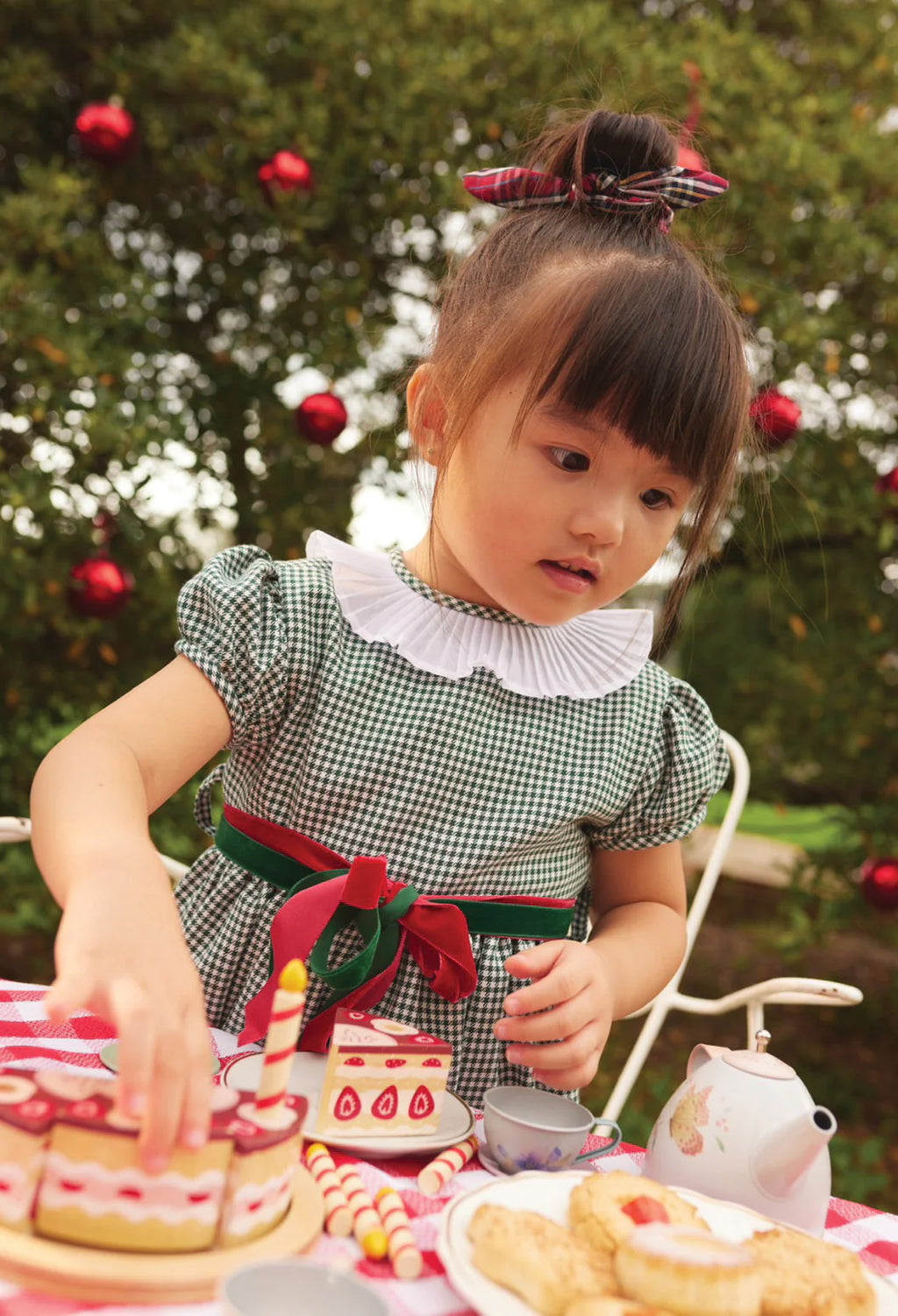 Tender Leaf Toys - Chocolate Birthday Cake