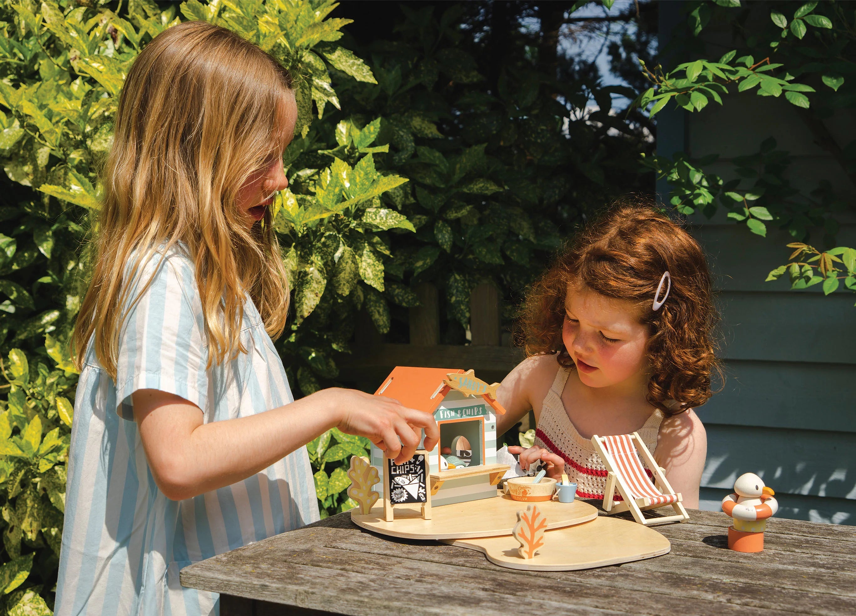 Tender Leaf Toys - Sandy's Beach Hut