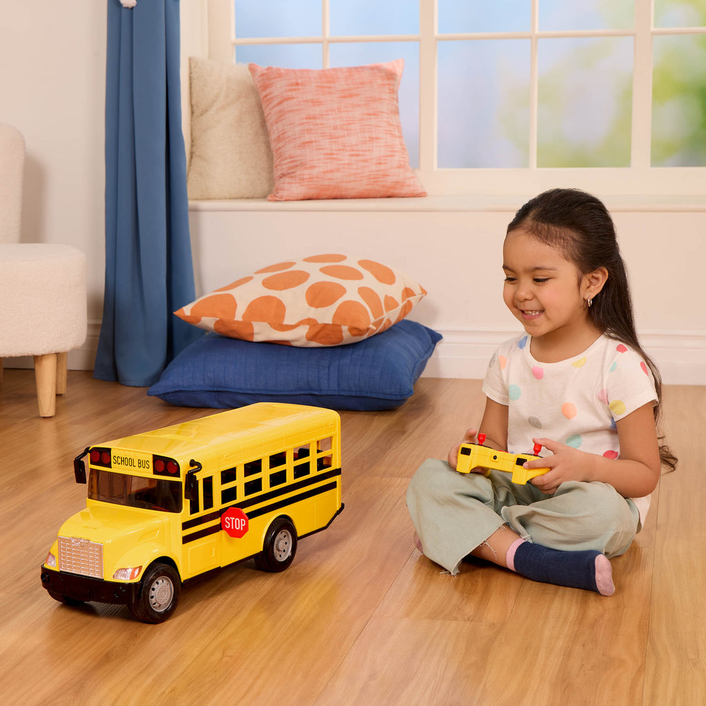 Driven - R/C Standard School Bus