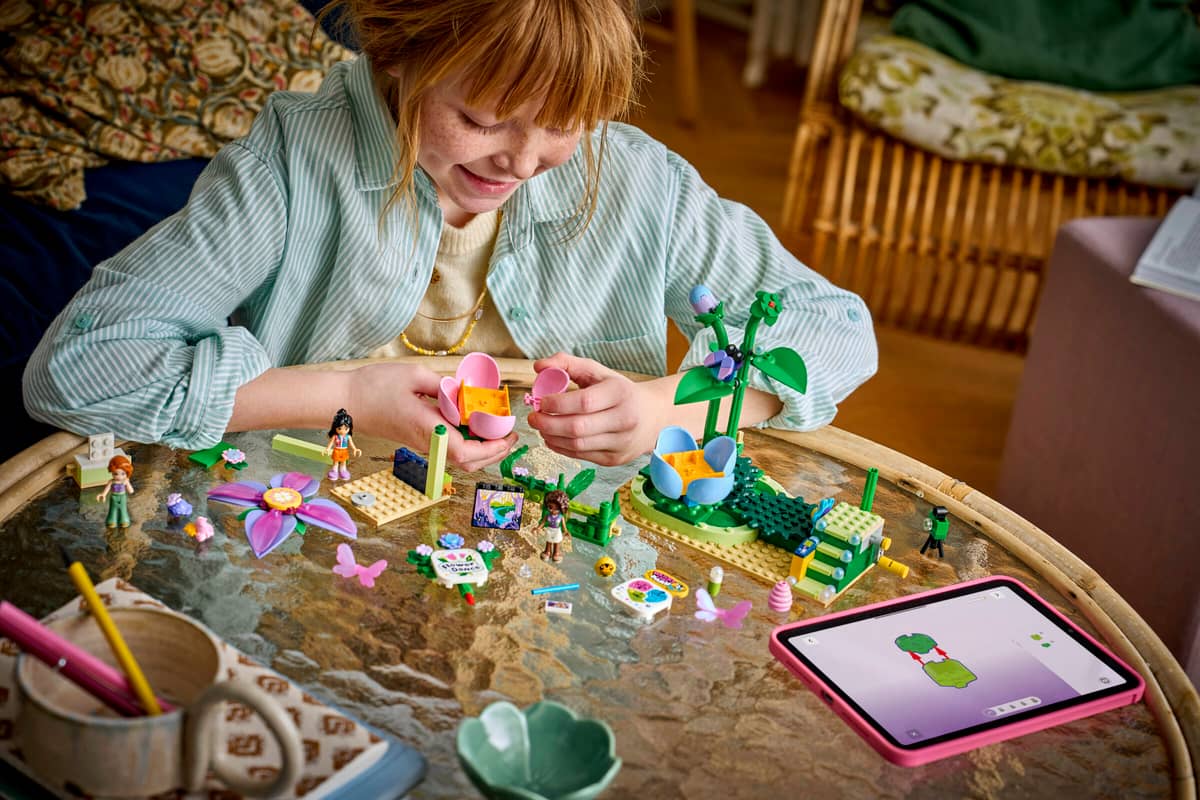 Lego - Friends Spinning Flower & Fairy Teacup 42702