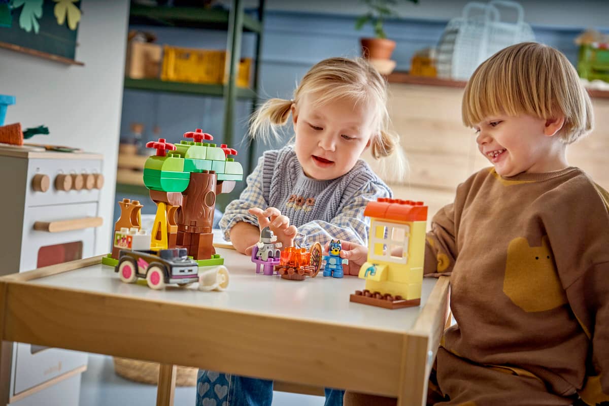 Lego - Duplo Pizza Girls with Muffin and Bluey 10469