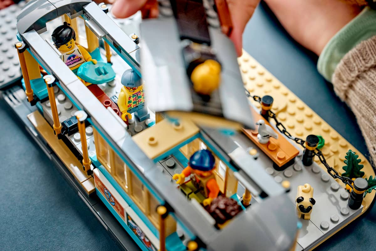 Lego - City Classic Beach Tram 60506