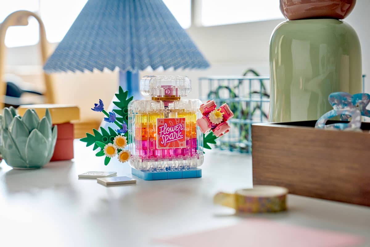 Lego - Creator Floral Perfume Bottle 31383